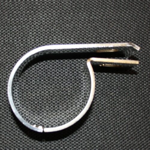 Kuvassa Steeler Valopanta Ø 70mm putkelle, Kiiltävä