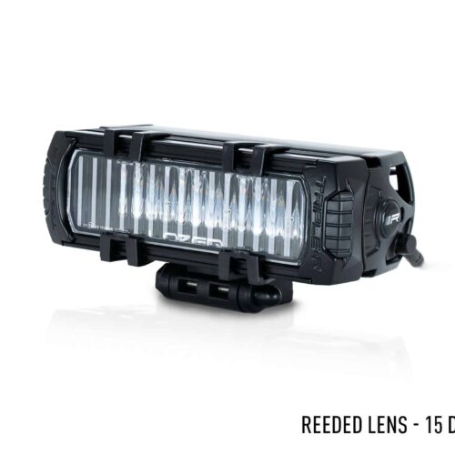 Kuvassa Levittävä linssi(Reeded 15), Lazer Triple-R valoihin