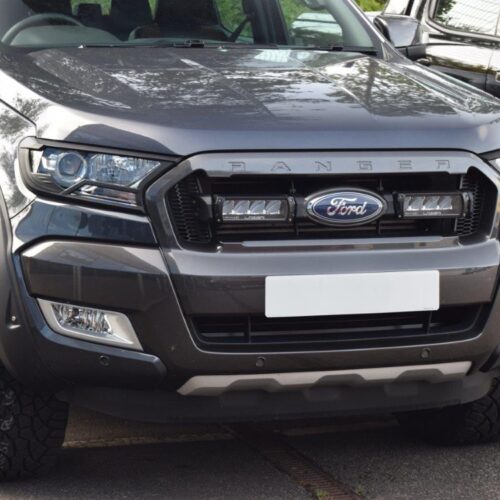 Kuvassa Lazer Grille Kit Ford Ranger 2016-2019 -Triple-R 750 lisävaloilla