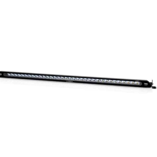 Kuvassa Lazer Linear 36 Elite LED-lisävalopaneeli