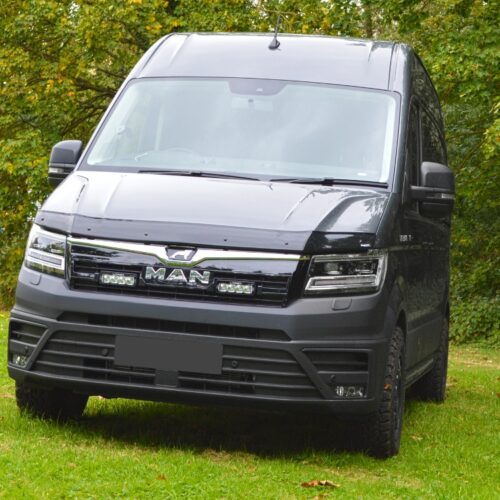 Kuvassa Lazer Grille Kit Man TGE 2018- ST4 Evo lisävaloilla