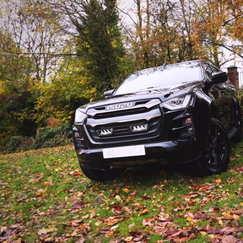 Kuvassa Lazer Grille Kit Isuzu D-Max 2023- Triple-R 750