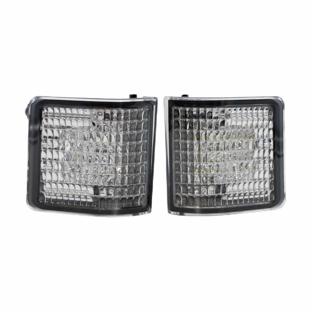 Kuvassa Revon RTV416 LED-Työvalopari John Deere (40W)